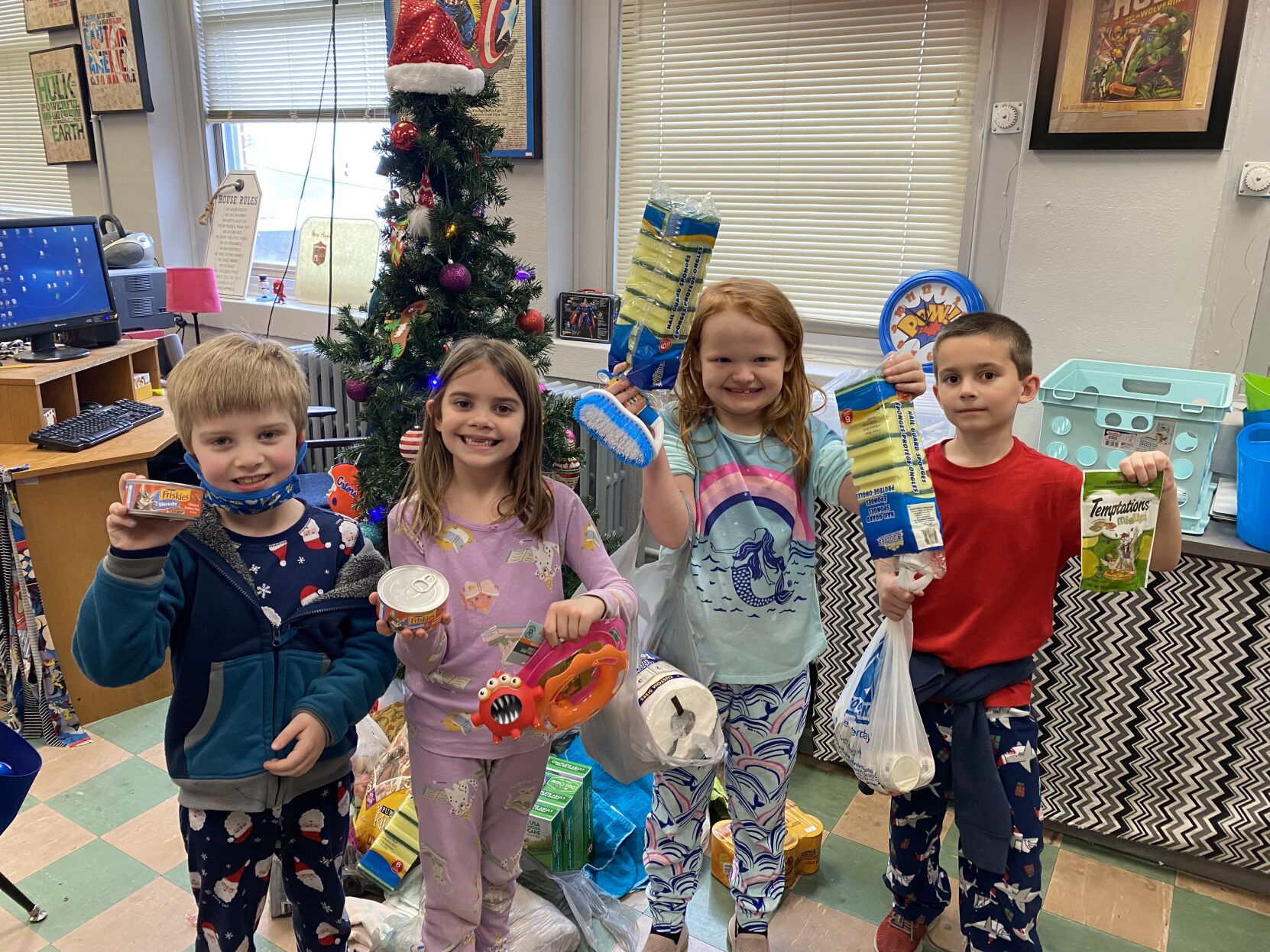 Mary Hughes 2nd Graders Give Back